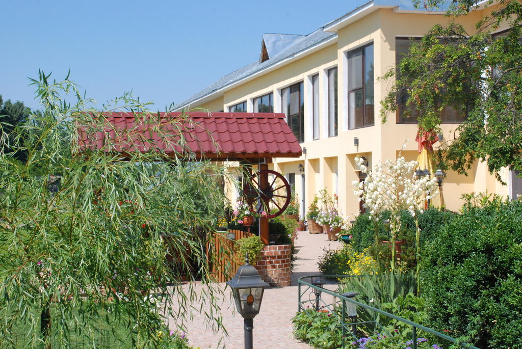 Villa Giulia Islaz Экстерьер фото