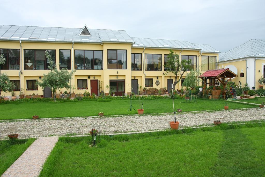 Villa Giulia Islaz Экстерьер фото